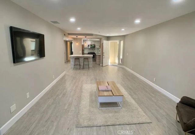 400 Lake Street 103, Huntington Beach, CA 92648