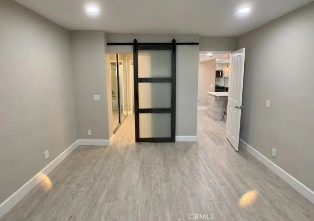 400 Lake Street 103, Huntington Beach, CA 92648