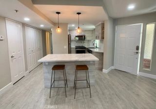 400 Lake Street 103, Huntington Beach, CA 92648