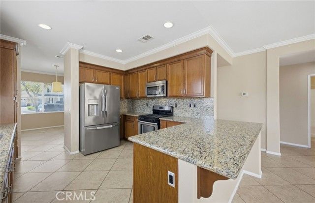 27212 Golden Field Court, Moreno Valley, CA 92555