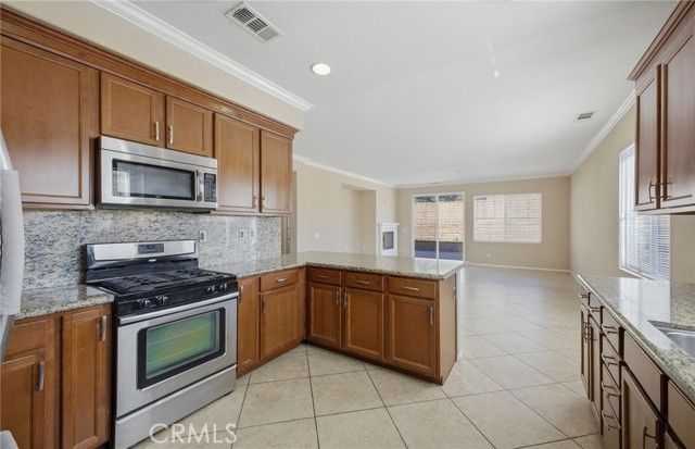 27212 Golden Field Court, Moreno Valley, CA 92555