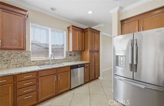 27212 Golden Field Court, Moreno Valley, CA 92555