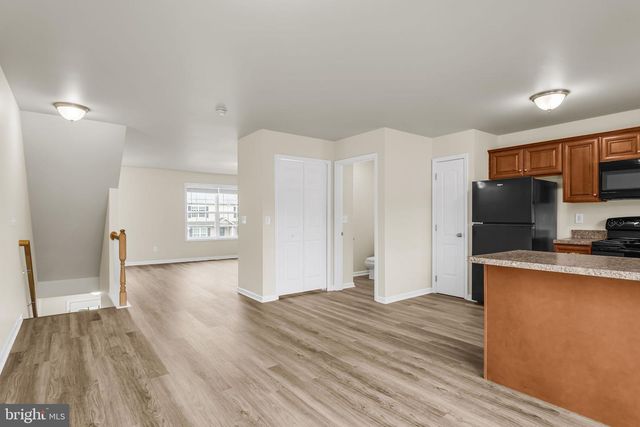 856 GREGS DR, Harrisburg, PA 17111