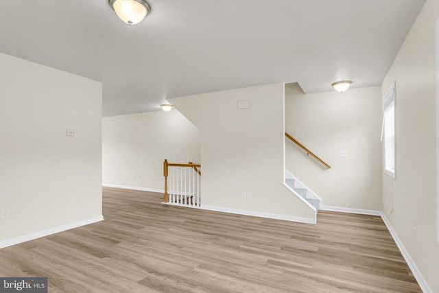 856 GREGS DR, Harrisburg, PA 17111