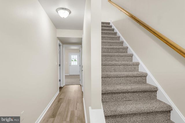 856 GREGS DR, Harrisburg, PA 17111