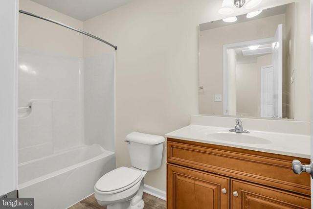 856 GREGS DR, Harrisburg, PA 17111