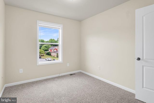 856 GREGS DR, Harrisburg, PA 17111