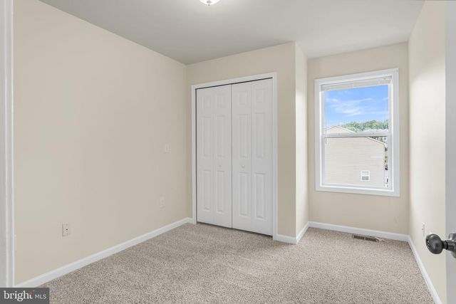 856 GREGS DR, Harrisburg, PA 17111