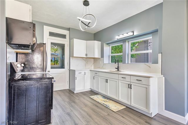 918 15th Street NW, Canton, OH 44703