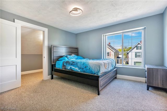 918 15th Street NW, Canton, OH 44703