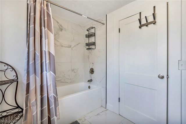 918 15th Street NW, Canton, OH 44703