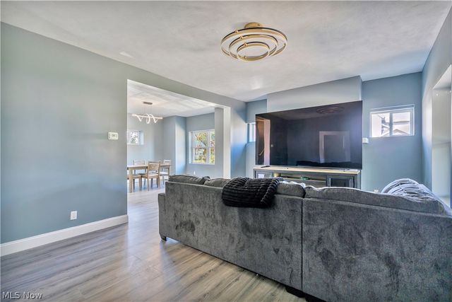 918 15th Street NW, Canton, OH 44703