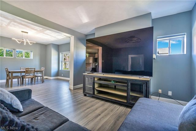 918 15th Street NW, Canton, OH 44703