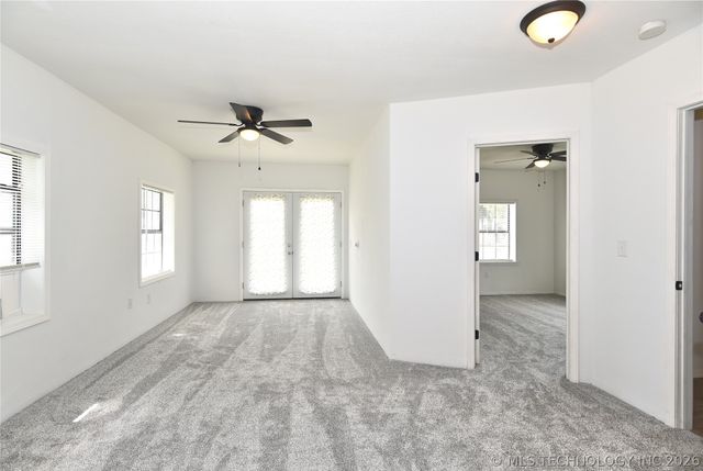 611 E 4th Street, Claremore, OK 74017
