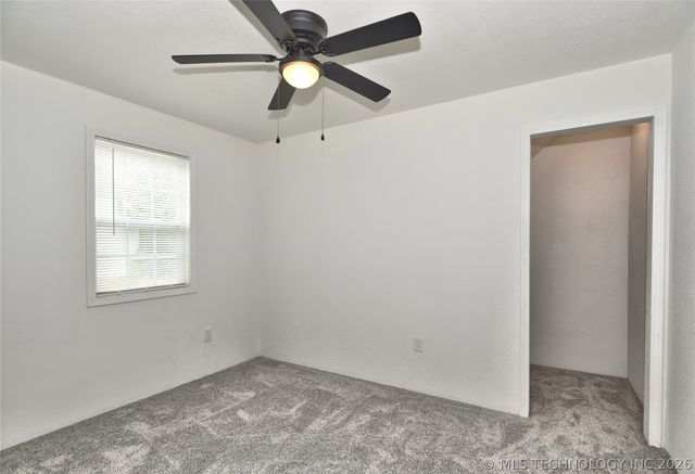 611 E 4th Street, Claremore, OK 74017