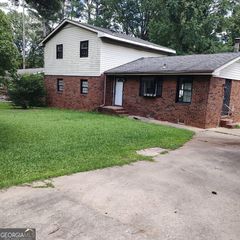 1217 Dove Court, Morrow, GA 30260