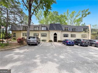 27 Chaumont Square NW, Atlanta, GA 30327