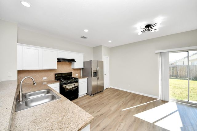 11015 Harston Drive, Tomball, TX 77375