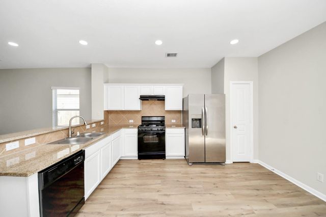 11015 Harston Drive, Tomball, TX 77375