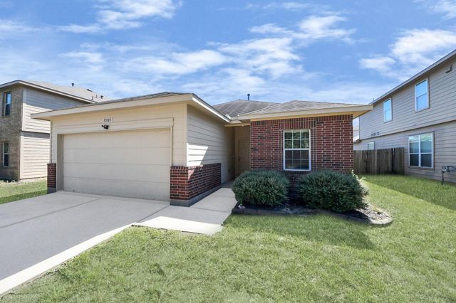 11015 Harston Drive, Tomball, TX 77375