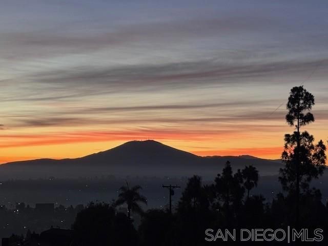 4258 Summit Drive, La Mesa, CA 91941