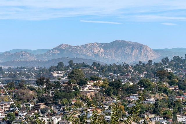 4258 Summit Drive, La Mesa, CA 91941