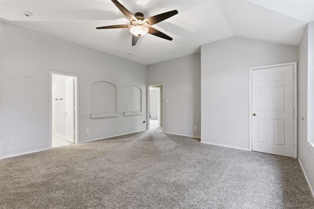 829 Elbe Drive, Arlington, TX 76001