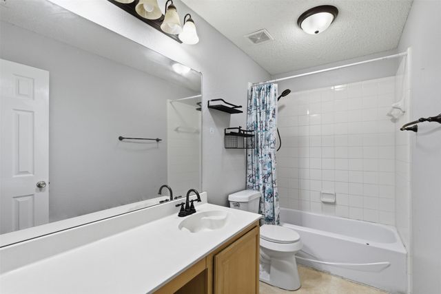829 Elbe Drive, Arlington, TX 76001