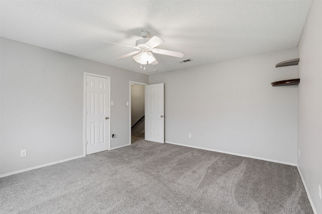 829 Elbe Drive, Arlington, TX 76001