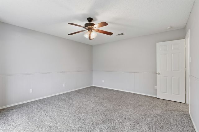 829 Elbe Drive, Arlington, TX 76001