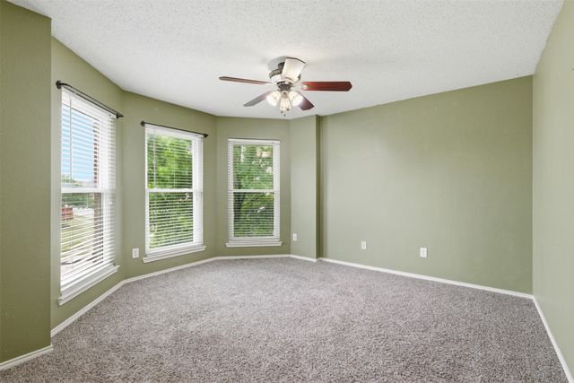 829 Elbe Drive, Arlington, TX 76001