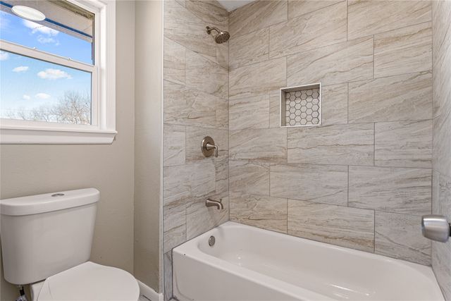 801 Chapparal Road, Hewitt, TX 76643