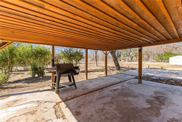 801 Chapparal Road, Hewitt, TX 76643