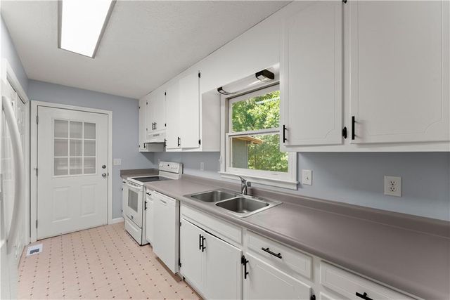 225 Vermont Street, Demorest, GA 30535
