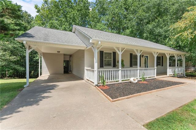 225 Vermont Street, Demorest, GA 30535