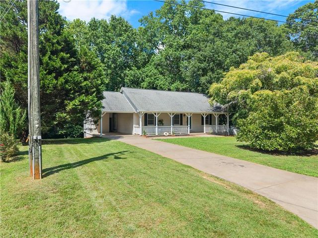 225 Vermont Street, Demorest, GA 30535