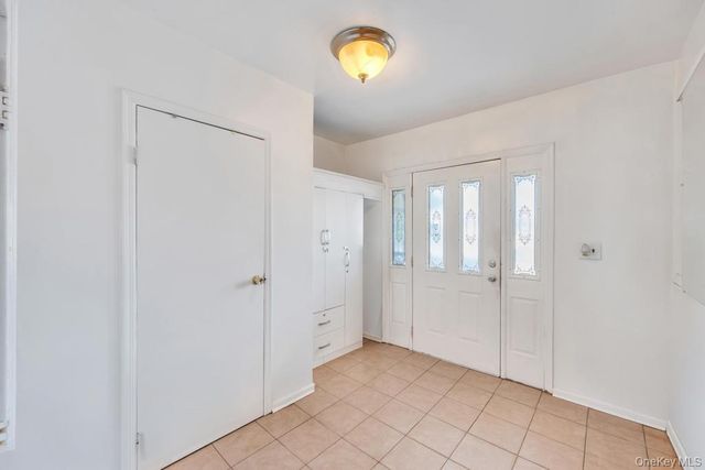 24 Pleasant Avenue, Roosevelt, NY 11575