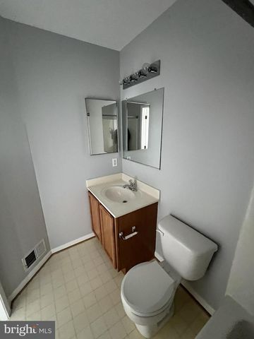 8157 POINSETT TER, Pasadena, MD 21122