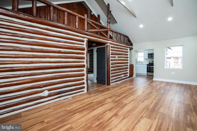 100 RANCOCAS BLVD, Mount Laurel, NJ 08054