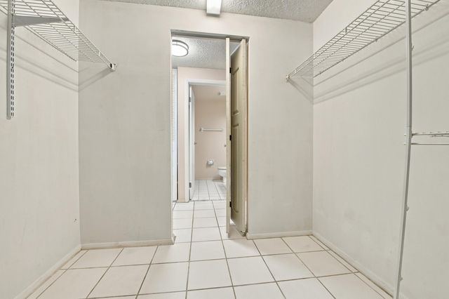 5141 Saint John Avenue N, Boynton Beach, FL 33472