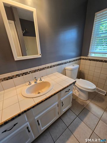 24 Pearl Street, Glastonbury, CT 06033