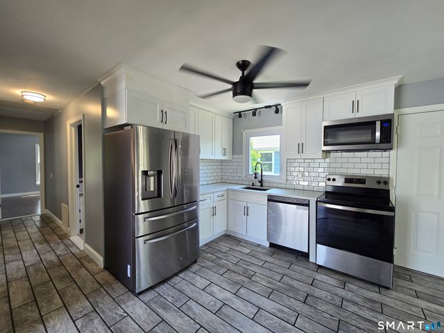 24 Pearl Street, Glastonbury, CT 06033