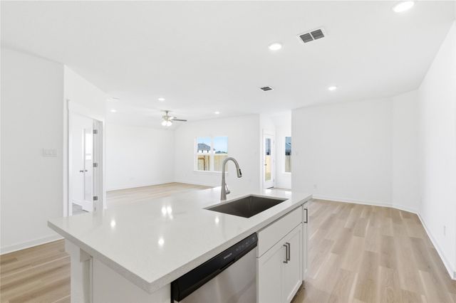 129 Pella PASS, San Marcos, TX 78666