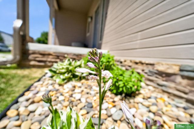 16606 Hanover Street, Bennington, NE 68007