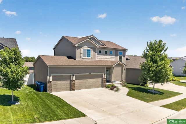 16606 Hanover Street, Bennington, NE 68007