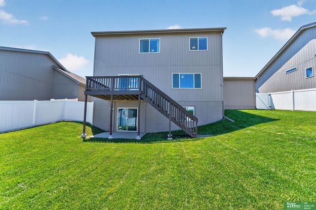 16606 Hanover Street, Bennington, NE 68007