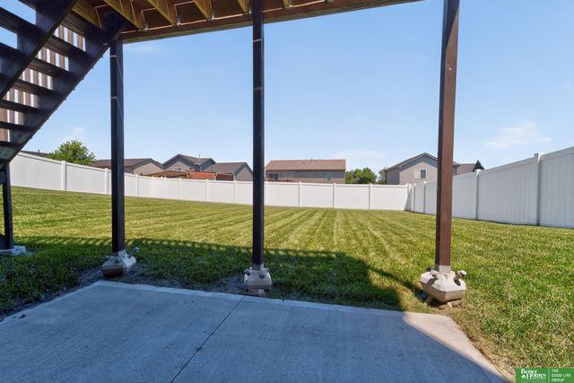 16606 Hanover Street, Bennington, NE 68007