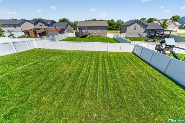 16606 Hanover Street, Bennington, NE 68007