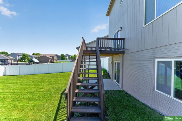 16606 Hanover Street, Bennington, NE 68007