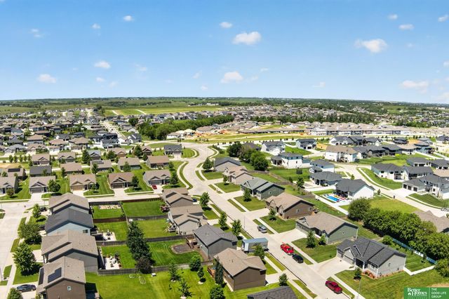 16606 Hanover Street, Bennington, NE 68007